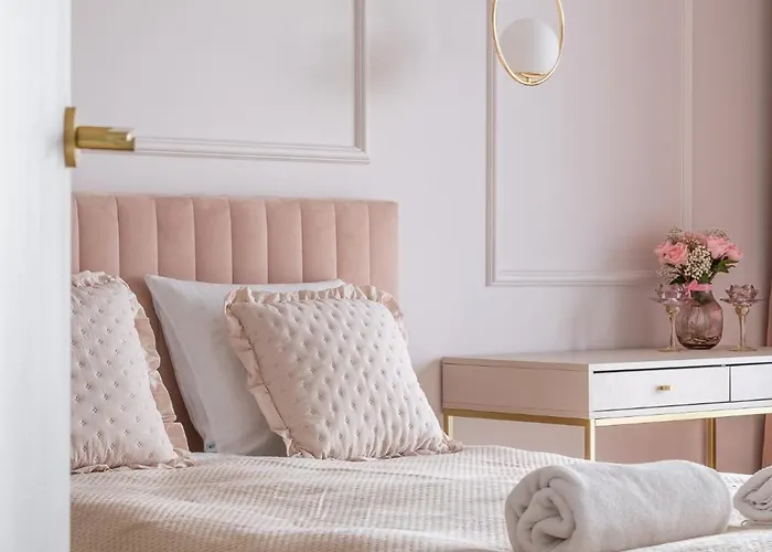 Apartment Rentplanet - Quorum Breslau