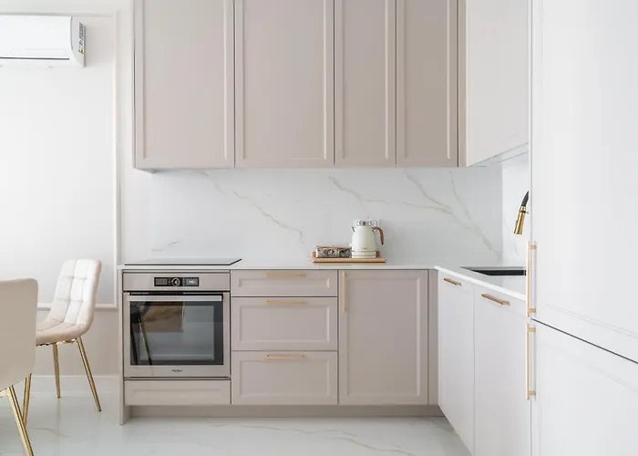 Rentplanet - Quorum Apartment