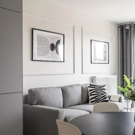 Apartament Rentplanet - Quorum *