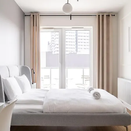 Apartment Rentplanet - Quorum Wroclaw