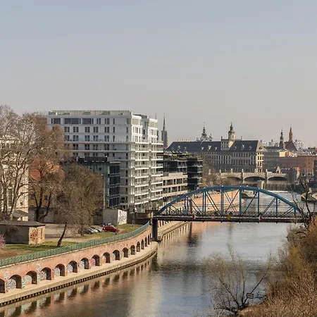 Rentplanet - Quorum Apartament