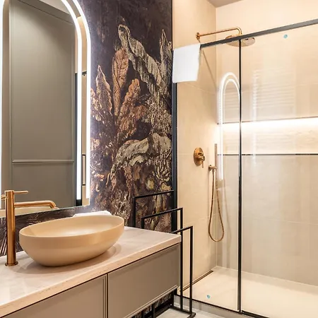 Rentplanet - Quorum Apartment *