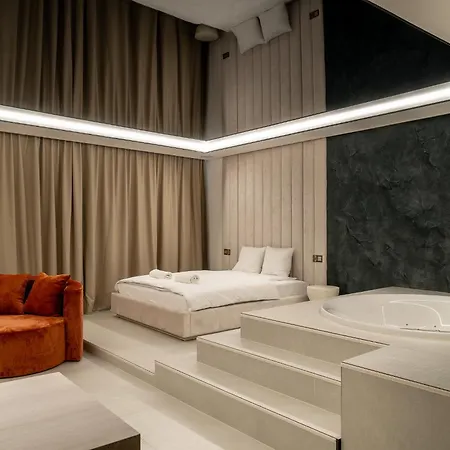 Rentplanet - Quorum Apartment