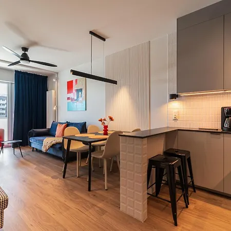 Rentplanet - Quorum Apartament