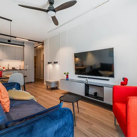 Rentplanet - Quorum Apartament